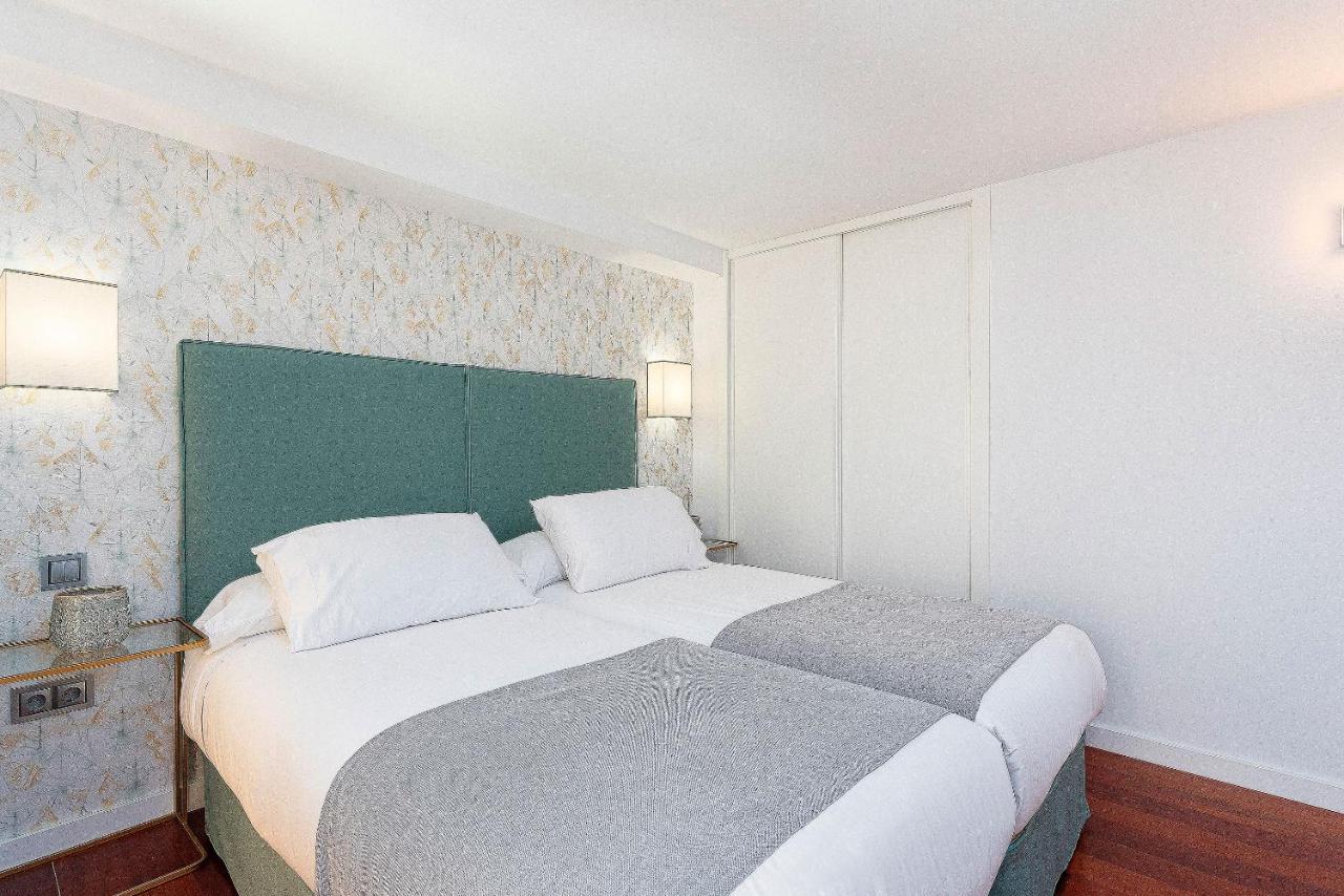 Genteel Home Plaza Nueva Sevilla Dış mekan fotoğraf