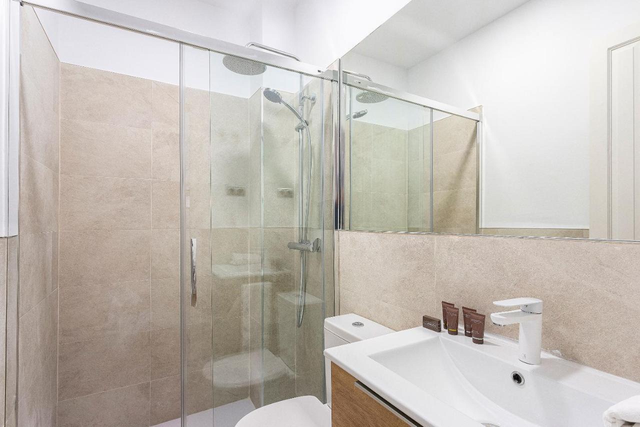 Genteel Home Plaza Nueva Sevilla Dış mekan fotoğraf