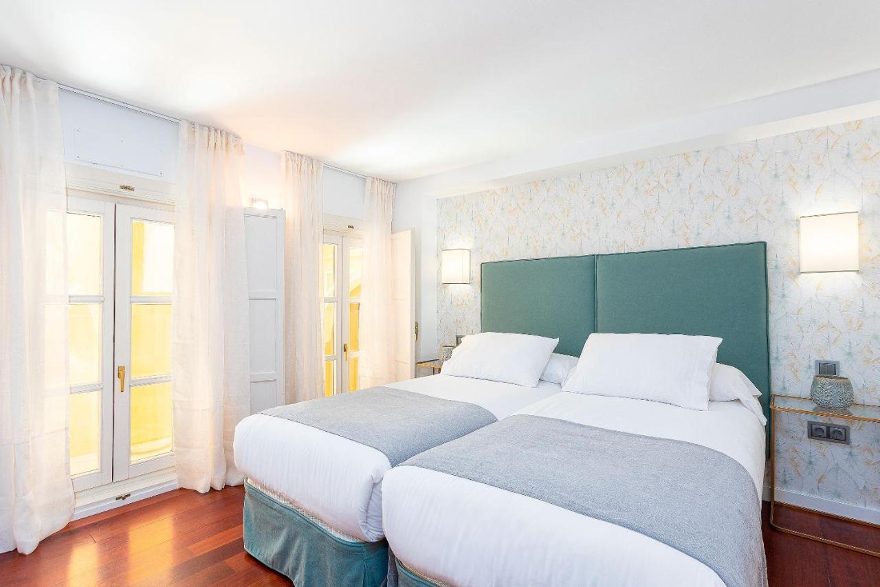 Genteel Home Plaza Nueva Sevilla Dış mekan fotoğraf